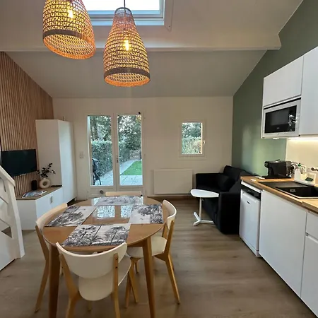 Semesterbostad La Kozy - Maison Moderne, Mer, Foret, Piscine - Wifi